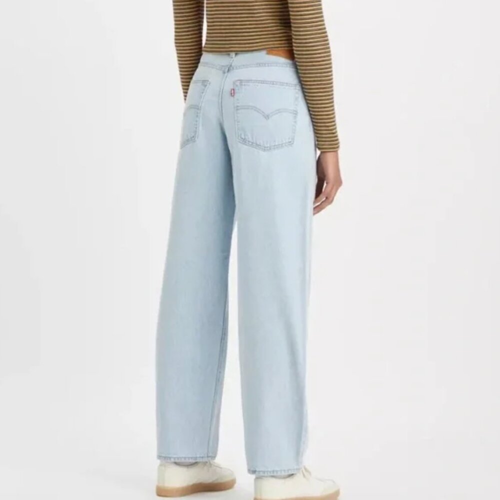 Levi's Baggy Dad Women's Jeans Size 30 Light Sugar - Light Wash - Picture 2 of 7
